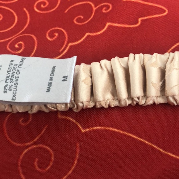 Victoria’s Secret - Picture 4 of 6